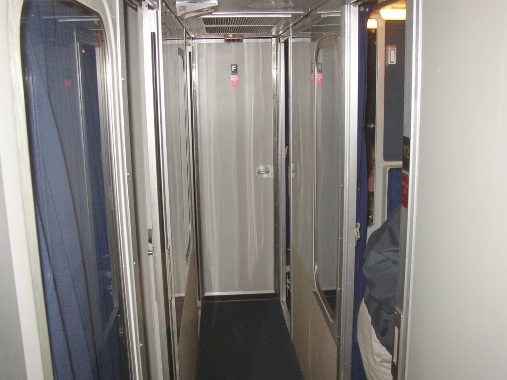 amtrakreno2010371.jpg